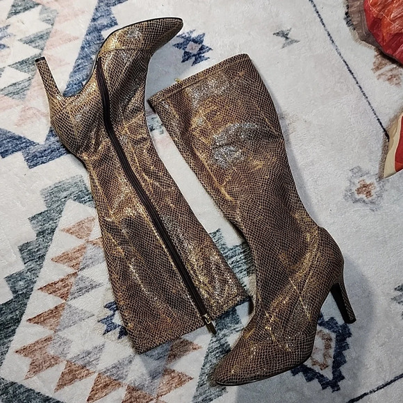 Colin Stuart Snake Print Knee-High Boots – Women’s Size 8.5 Heeled Zip Up - Picture 2 of 7